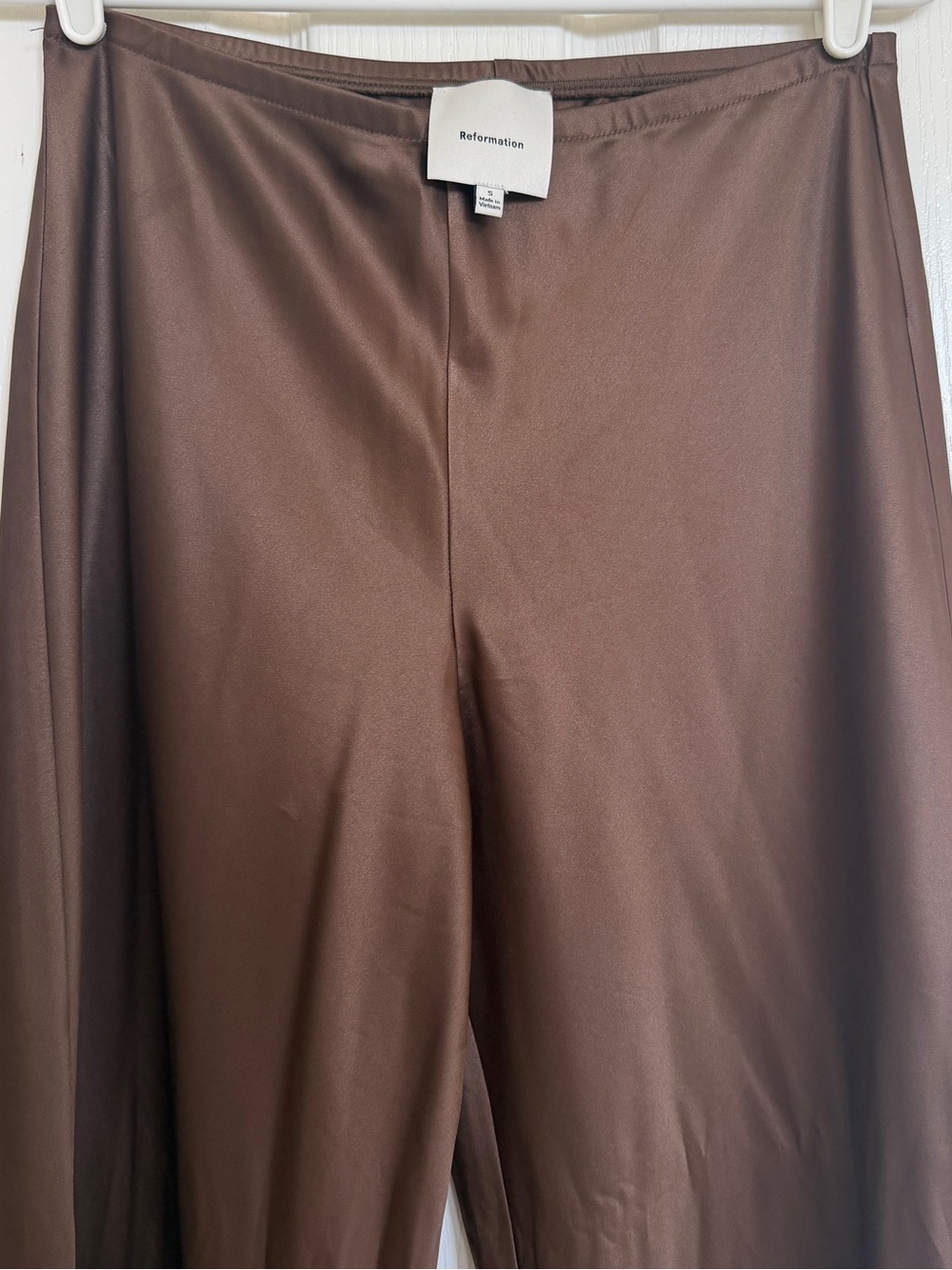 Reformation Gale Satin Mid Rise Bias Pant Color Pinecone Size Small - Picture 5 of 8